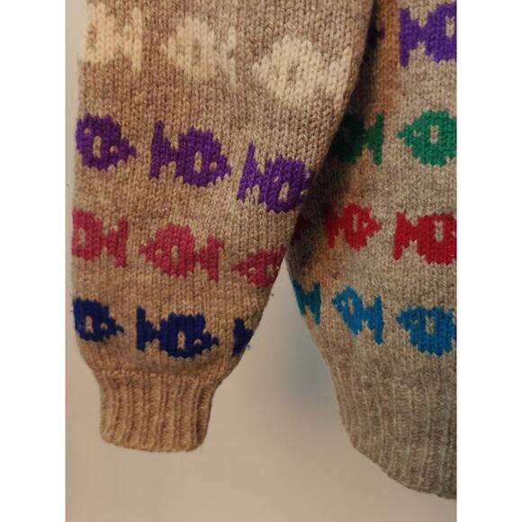 Vintage Ewenique Wool Tan Fish Print Crew Neck Thick Chunky Pullover Sweater - Picture 7 of 10